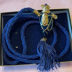 Vintage Avon Mesmerize Perfume Pendant Necklace